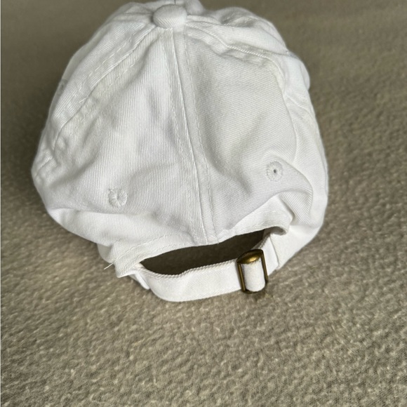 Champagne bottle and glass white baseball cap - Picture 4 of 6